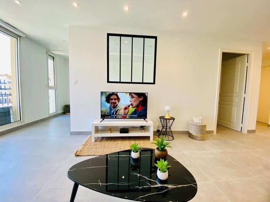 "Royal" Magnifique Appartement Avec Vue Sur Le Cadre Royal Sète Exterior foto